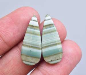 พลอยแคลเซโดนีธรรมชาติจากดาวเสาร์,พลอยโมราทรงหลังเบี้ยคู่ที่จับคู่กับต่างหูหินก้อนหลวม - Product Image 2