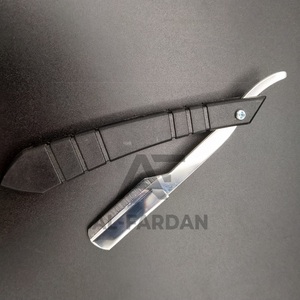 Rasoir de toilettage pour hommes Manche en plastique noir mat avec lame interchangeable en acier inoxydable Rasoir à shavette turc - Product Image 5