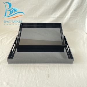 ถาดเสิร์ฟเคลือบเงาสีดำคลาสสิกพร้อมหูจับ - Product Image 4
