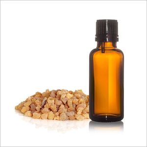 Aceite Esencial de Resina de Incienso 100% Puro, Destilado al Vapor, Certificado GMP, Proveedor Directo de Fábrica al Por Mayor, Mejor Precio - Product Image 2