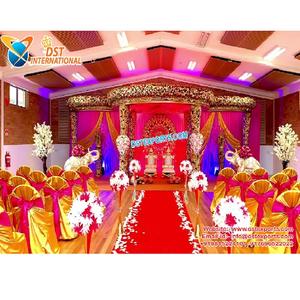 Magnifique mariage Sri Lankais Golden Mandap Merveilleux mariage indien Mandap Indian Fusion Wedding Golden Custom Mandap Set USA - Product Image 1