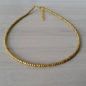 Collar de Cuentas Doradas Hecho a Mano - Product Image 1