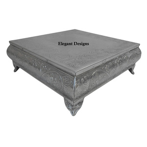 Ensemble de trois supports à gâteaux ronds, présentoirs à gâteaux uniques de styliste, décoratifs à la main, de forme ronde, vente en gros - Product Image 2
