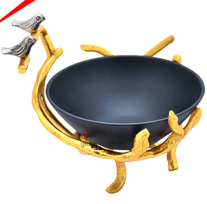 Bol de service en métal noir pur de haute qualité, de service avec support doré, pour décor d'hôtel, maison, mariage - Product Image 2