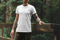 T-shirt Homme Col Rond à Carreaux 100% Coton, Coupe Slim, Écologique, Respirant, Séchage Rapide, Teint en Fil, Tissé, Non-tissé, Impression Personnalisée, Vente en Gros