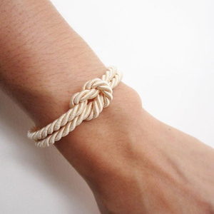 Pulsera de cuerda anudada Hecho a Mano con Amor - Product Image 1