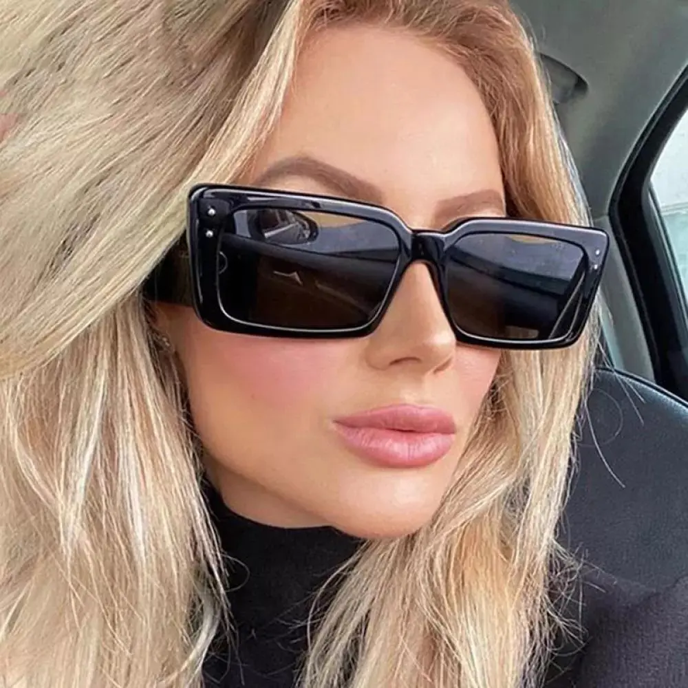 Kacamata Hitam Persegi Kecil Mode 2022 untuk Wanita Merek Nama Vintage Grosir Kacamata Matahari Uv400 Kacamata Keling