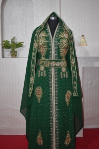 Vente en gros de robe musulmane traditionnelle élégante robe caftan de Dubaï avec voile pour femmes dernier modèle d'accessoires - Product Image 2