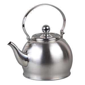 Royal-Tea 1.0 Qt กาต้มน้ำสแตนเลสพร้อมตะกร้าใส่ที่ถอดออกได้และที่จับพับได้ในพื้นผิวแปรง - Product Image 2