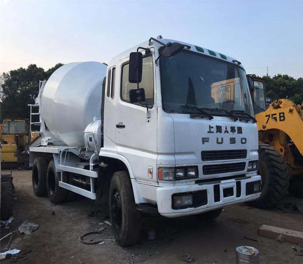 Japonya kullanılan 8m3 10m3 Fuso beton karıştırıcı/ikinci el fuso Isuzu Hino çimento mikser kamyonu çin'de satılık