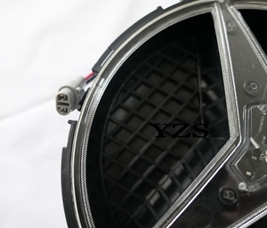 <span class=keywords><strong>Led</strong></span> ánh sáng phía trước lưới tản nhiệt Sao Logo biểu tượng huy hiệu cho 13-16 cho Mercedes Benz W205 <span class=keywords><strong>B</strong></span> C E m R ml GL GLA GLK chiếu sáng Điều kiện Mới - Product Image 4