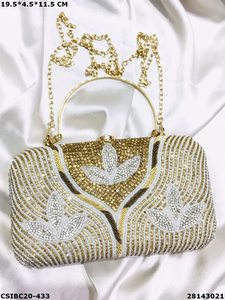 Sac de soirée artisanal de créateur, brodé, pochette décontractée pour mariages et fêtes, présenté par Craftstages International - Product Image 2