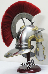 Casque de chevalier médiéval romain, armure de guerrier, gamme rouge en métal avec doublure intérieure en laiton - Product Image 4
