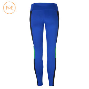 Legging de yoga sur mesure pour femmes, matériau confortable de haute qualité, dernier modèle avec logo à la taille pour l'entraînement - Product Image 2