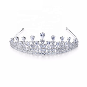 Nouvelle Bague De Bijoux De Luxe De Haute Qualité De Mode Mariée <span class=keywords><strong>Demoiselle</strong></span> <span class=keywords><strong>D</strong></span>'<span class=keywords><strong>honneur</strong></span> fille Strass Zircon Cubique <span class=keywords><strong>D</strong></span>écoré Mariage Bandeau Diadème - Product Image 6