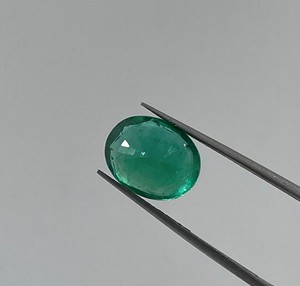 Zambian ธรรมชาติสะอาดสูง3.46กะรัตตัดรูปไข่มรกตคุณภาพสูงสำหรับการทำเครื่องประดับและแหวน - Product Image 3