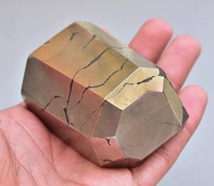 Piedra curativa de cristal Natural para decoración del hogar, torre de cristal de cuarzo Mineral de pirita, hematita - Product Image 3