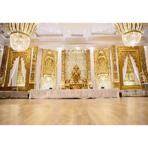 Meilleur décor de scène avec une touche d'or traditionnelle Décoration de scène de mariage indien majestueux Grand thème doré Configuration de scène de mariage FIJI - Product Image 1