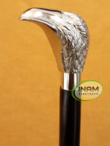 Bâton de marche en bois fait à la main de qualité supérieure avec poignée d'aigle en laiton/cannes de marche en bois avec poignée d'aigle en laiton - Product Image 2