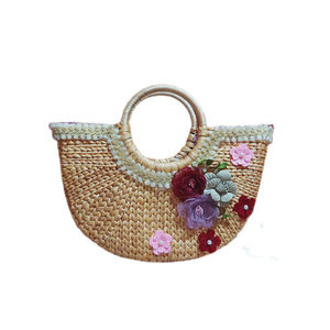 Eco-Friendly Water Hyacinth <b>Storage</b> <b>Basket</b> with Handle-Multifunction Home Decor for Clothing - Product Image 4