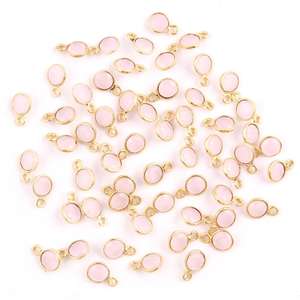 Conectores chapados en oro amarillo con forma redonda de Calcedonia rosa, fabricación de joyas, proveedores al por mayor en la india - Product Image 1