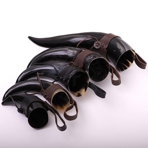 Cuerno para beber vikingo de tamaño personalizado Soporte de cuero de alta calidad con técnica pulida de diseño animal elegante - Product Image 2