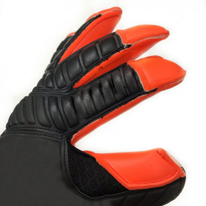 Diseño personalizado de calidad profesional Guantes de portero Tendencia caliente Material de látex alemán Ideas personalizadas - Product Image 2