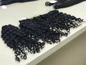 Conjunto de paquetes y Frontal profundo ondulado vietnamita virgen de alta calidad pelo Remy en el precio al por mayor para las mujeres negras - Product Image 4