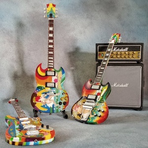 Guitarras Miniatura de Madera - Product Image 3