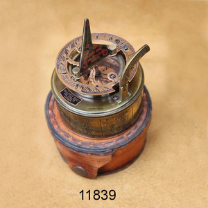 Boussole antique noire en laiton massif boîte en bois fournitures nautiques vintage compas directionnels avec logo personnalisé coulée de métal - Product Image 6