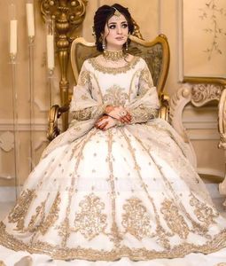 Éblouissant-lourd mariée Lehenga avec robe Anarkali orné de perles de verre en cristal Resham travail soie matériel fête 2024 mariage - Product Image 1