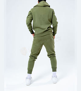 Trajes de chándal ajustados de moda para hombres Venta al por mayor Combinación de colores Ropa casual para invierno para hombres y mujeres - Product Image 2