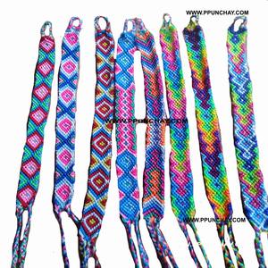 Pulsera de macramé andino étnico hecho a mano, brazaletes de Amistad de colores bonitos de Perú, brazaletes PPunchay de moda - Product Image 1