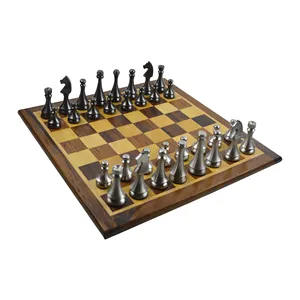 Custom Design Box With Plated Chess Player Finishing Colored Silver Design Chess Game For Tableware Game