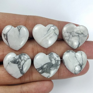 Fournisseur en gros de cabochons en howlite blanche, pierres semi-précieuses de forme cœur, pierres précieuses naturelles pour la fabrication de bijoux - Product Image 1