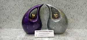 Urne funéraire en laiton bleu de Brassworld India avec coeur argenté Fourniture commémorative pour adultes de style américain en métal durable - Product Image 5