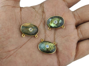 Pendentif à facettes en pierre de lune arc-en-ciel et en pierre naturelle, breloque ovale, petite pierre précieuse plaquée en or, breloques pour boucle d'oreille - Product Image 3