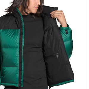 Manteau en duvet bouffant coupe-vent pour femme avec capuche imperméable manches côtelées et logo avant longue veste en duvet coupe-vent - Product Image 3