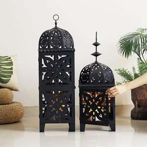 Vente en gros de lanterne marocaine décorative en fer doré avec poignée Usefu pour la décoration intérieure et les occasions de Noël - Product Image 3