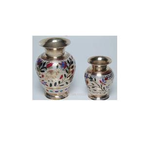 Vase à fleurs et Pot en laiton noir et doré de conception classique vente en gros de Table de salon de maison Vases à fleurs décoratifs à bas prix - Product Image 4