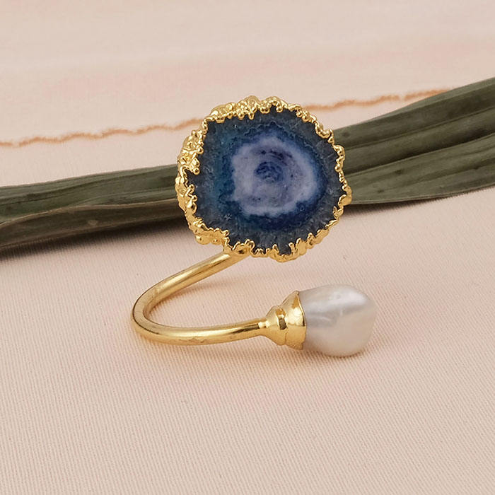 สีฟ้า &amp; สีขาว