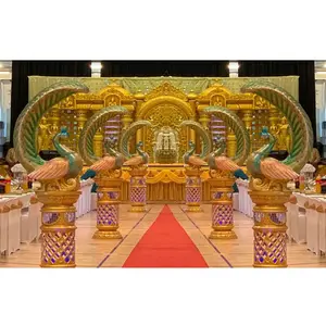 Incroyable décoration d'allée de paon de mariage Srilankan Décoration d'allée de paon de mariage Paon sur des piliers pour passerelle de mariage - Product Image 1