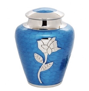 Urna de Metal con grabado de flor azul para cenizas, urna de cremación para adultos, estilo americano/europeo - Product Image 1