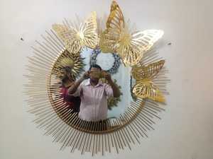 Décoration de maison grande beauté forme d'ananas suspendu cadre en métal miroir mural décoratif fantaisie élégant art mural et miroir mural - Product Image 4