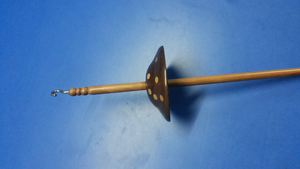 Madera Whorl Drop Spindle fabricante hecho a mano India costura husillo espiral con un gancho de metal y corte para Parque hilo en espiral - Product Image 2