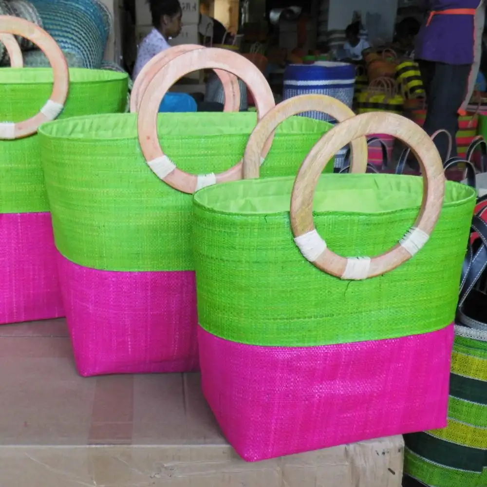 Tas Tangan Rafia Kecil dan Menengah dengan Penutup Tali Kayu Pegangan Bambu Warna Solid atau Dua Warna