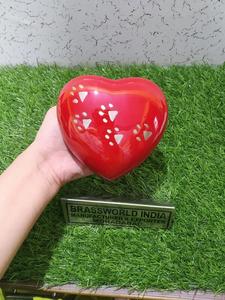 Urne funéraire pour animaux de compagnie en forme de coeur rouge et noir Fournitures funéraires de qualité supérieure pour votre ami à fourrure bien-aimé - Product Image 4