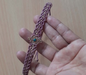 Bracelet en macramé fabriqué en Inde, perles rondes lisses en améthyste de 8 mm avec perles et attaches métalliques, soldes d'été - Product Image 2