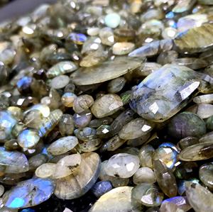 Labradorite Multi Fire Black Rainbow Cut Loose Gemstone Pierre naturelle de qualité incroyable pour la fabrication de bijoux Prix de gros - Product Image 3