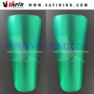 Protège-tibia en fibre de carbone et matériau EVA élastique et plastique pour la protection sportive - Product Image 5